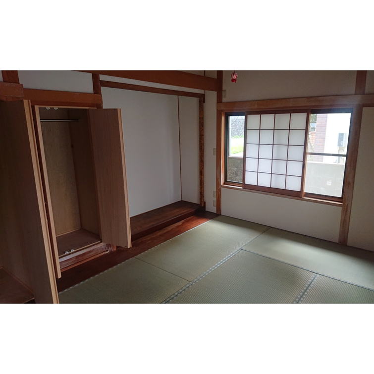 移住推進空き家の第1号となる家の畳の部屋の写真